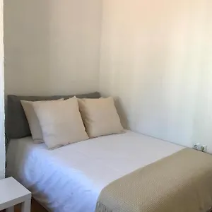 Apartamento Aircon Remedios- Calle Niebla, Sevilla